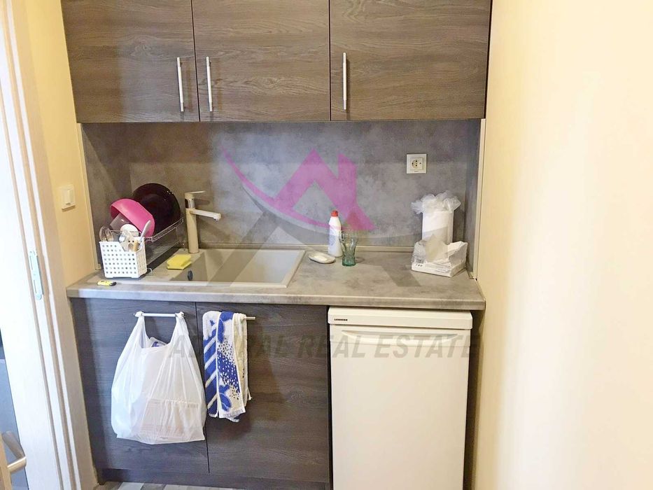 Дава се под наем Едностаен апартамент в Варна, Аспарухово - 37 кв.м за 297 € - Снимка #1