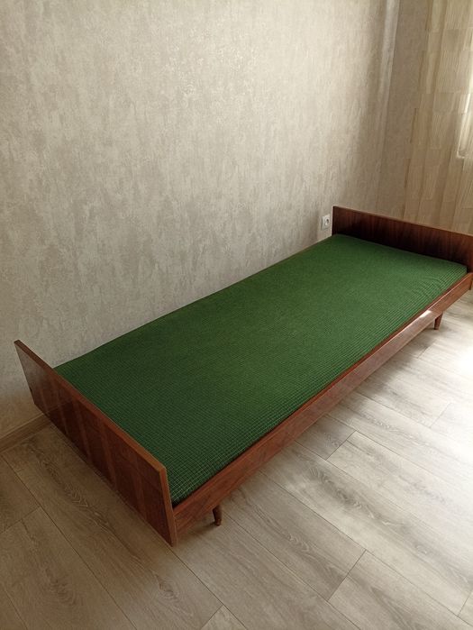 Продаю тахта (кушетка) б/у