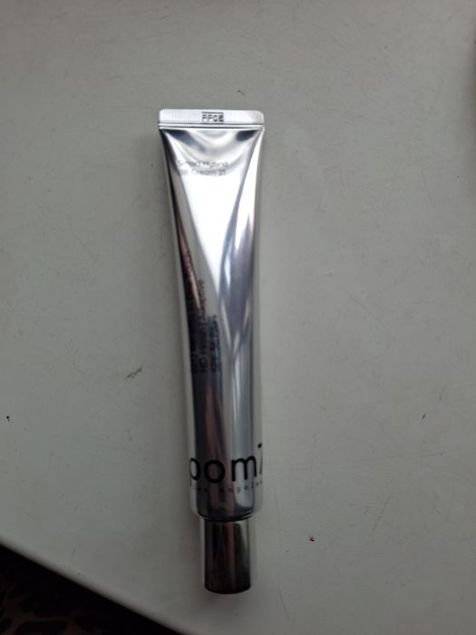 Тоналка pom7 21 оттенок