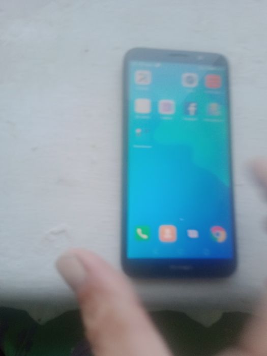 Продам смартфон HUAWEI