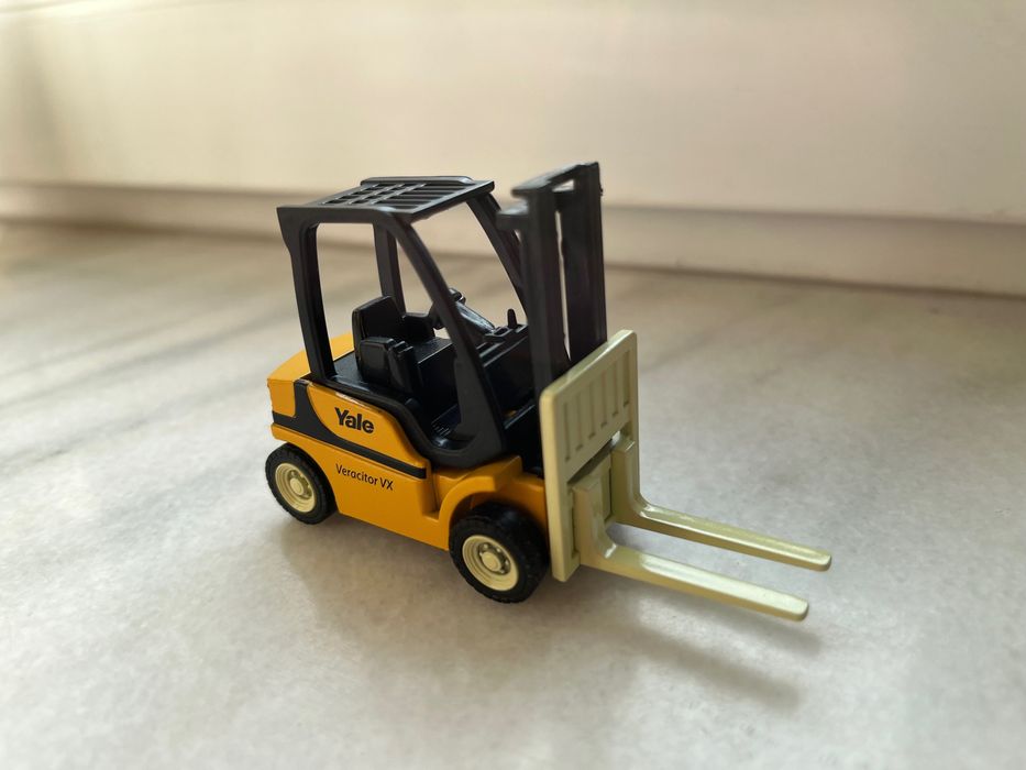 Stivuitor Yale Veracitor VX model de jucarie / macheta