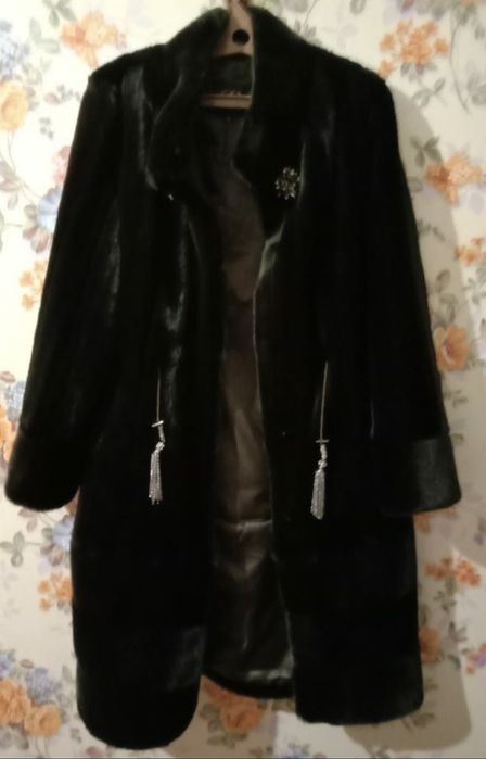 Продам шубу зимнюю