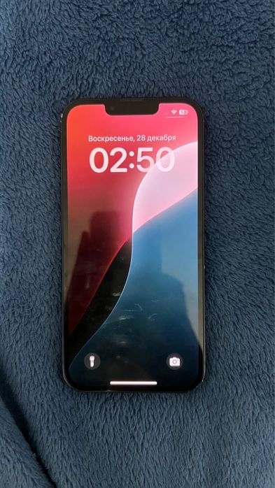 Продам iphone 13 в хорошем состоянии