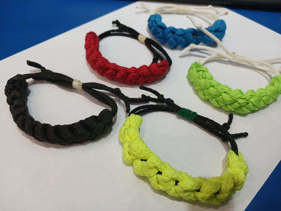 Продам  браслеты ручной работы