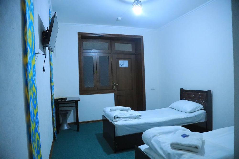 Hotel sutkalik mexmonxona