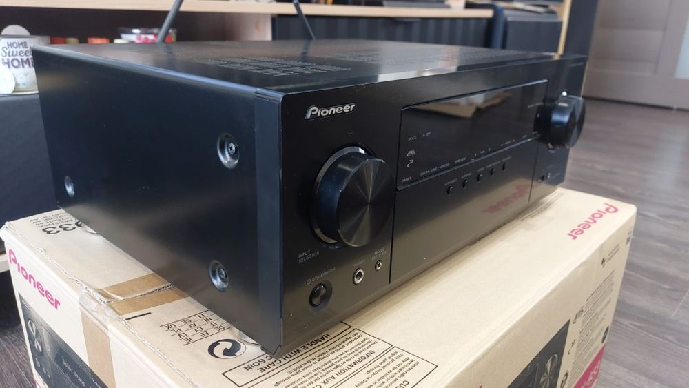Vand receiver Pioneer VSX-933, 4K, 3D, Dolby atmos si Vision, BT, USB, HDMI ARC si CEC, WiFi si Play-Fi