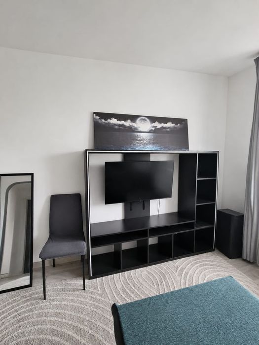 Apartament 2 camere semidecomandat etaj 4 bloc fără risc , renovat recent situat în zona de vest a orașului Ploiești — fotografia 3