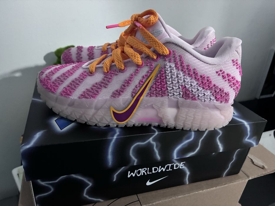 Vand Nike Ja 3 “Jelly Bean” marimea 35.5 copii