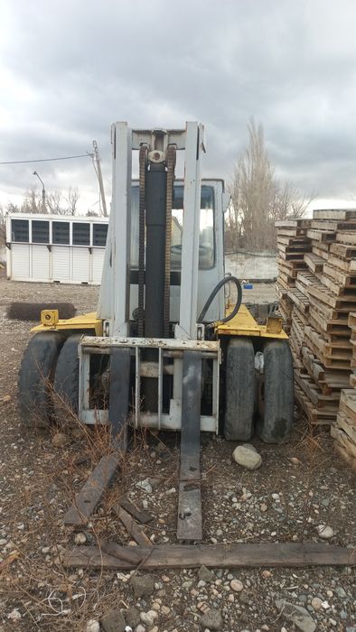 Продам вилочный погрузчик