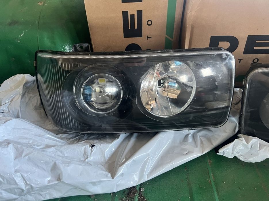 Продам фары на  DAF