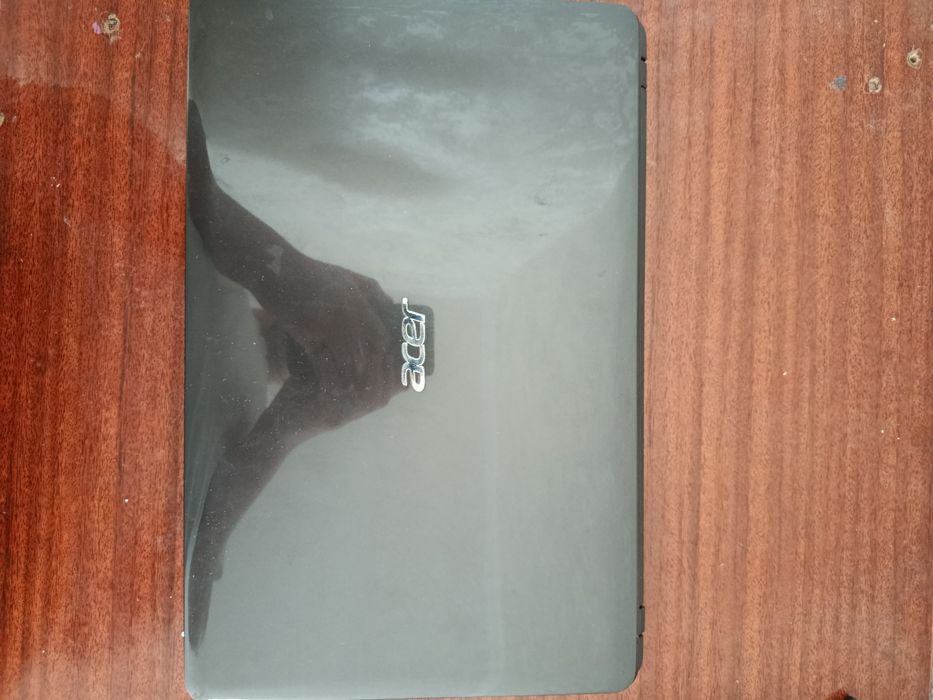 Ноутбук acer яхши холатда