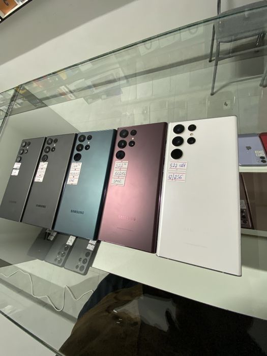 Samsung S22 Ultra. 12/256
