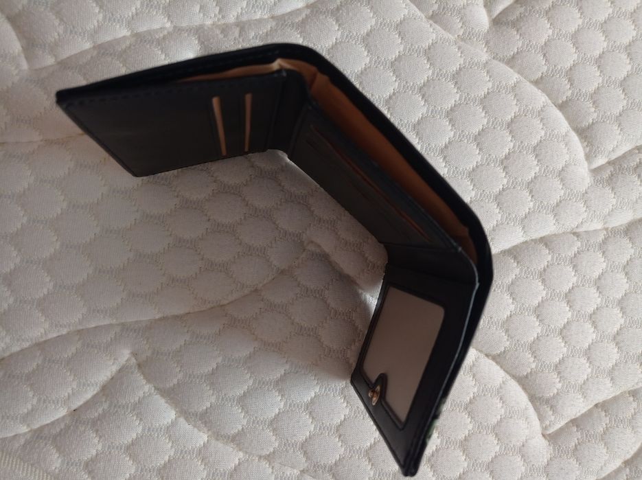 Женский маленький кошелек