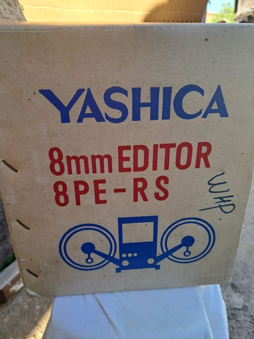 YASHICA 8PE-RS, 220 lei