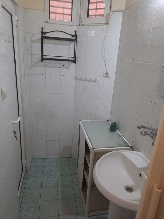 Продава се Магазин в Пловдив, Централна гара - 70 кв.м за 1043 €/кв.м - Снимка #6