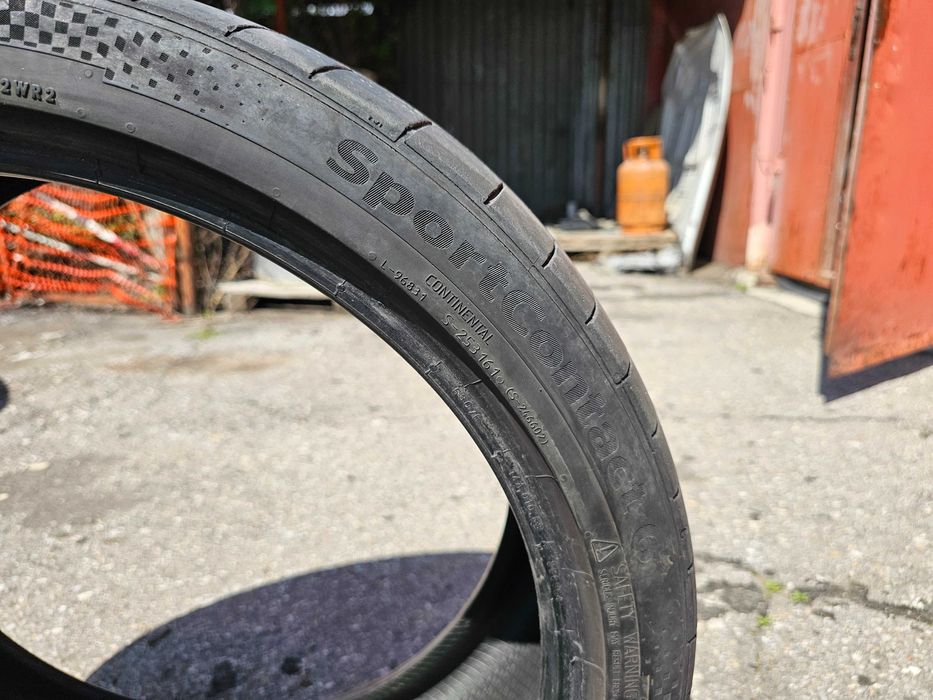 285/35/18 Bridgestone Potenza 255/35/19 Continental Sport Contact 6