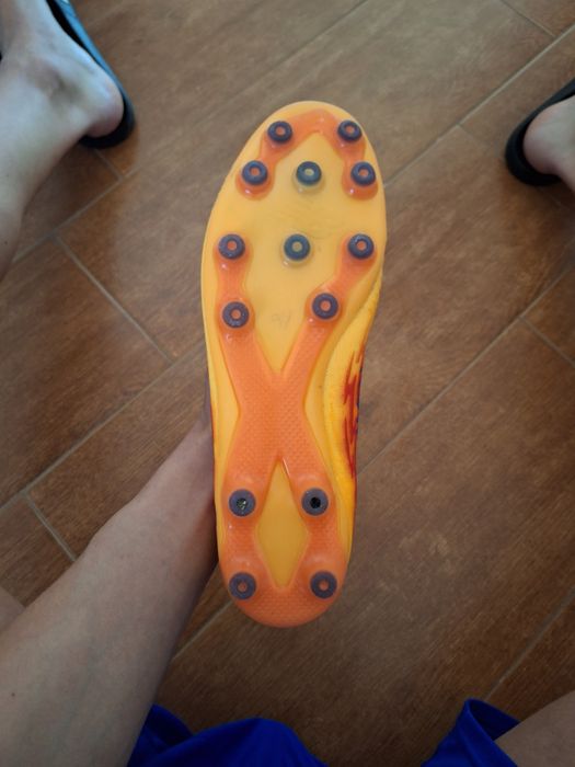 Ghete de fotbal New Balance