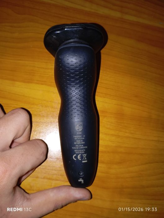 Philips series 5000-Aparat de ras aproape nou