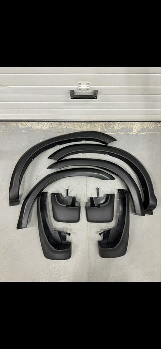 Зеркало  Монтеро Спорт