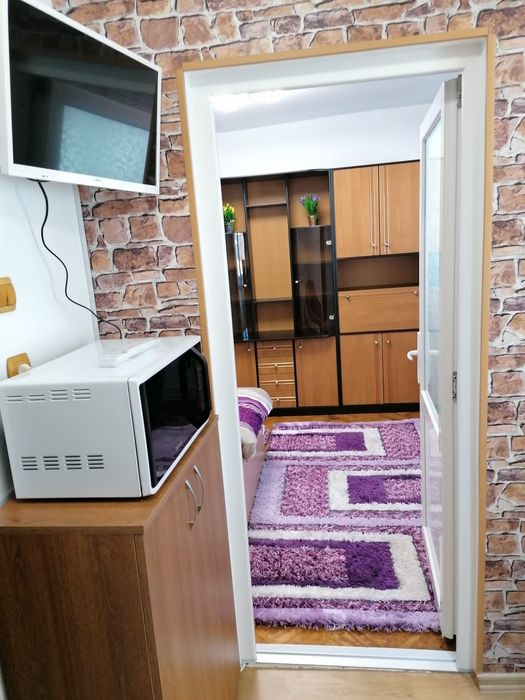 Garsonieră de închiriat confort 1