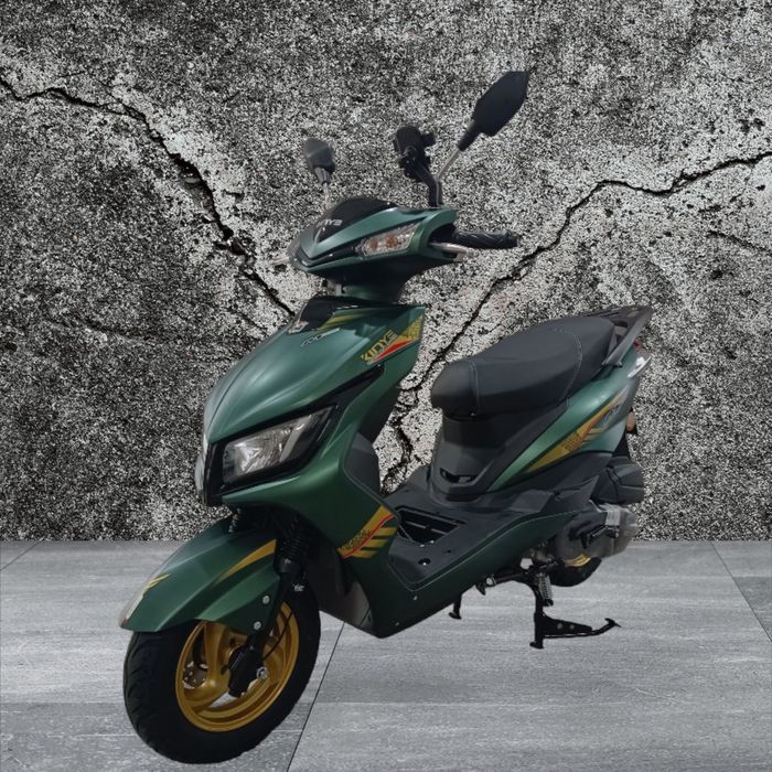 Мопед М8  150 куб   .