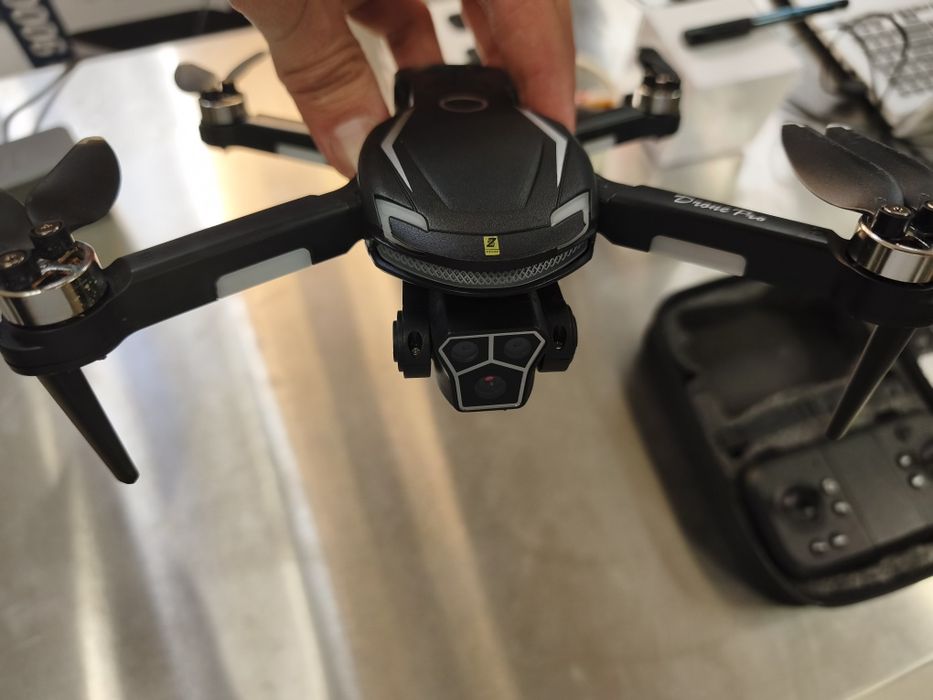 Дрон V888 prо drone