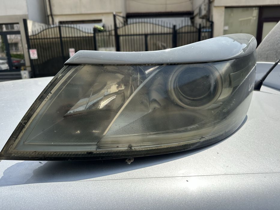 Set faruri Skoda Octavia 2 Facelift – Model cu lupă, pleoape și folie