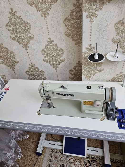 Промышленная швейная машина