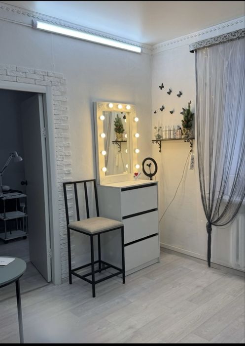 Сдается столик бровиста/визажиста