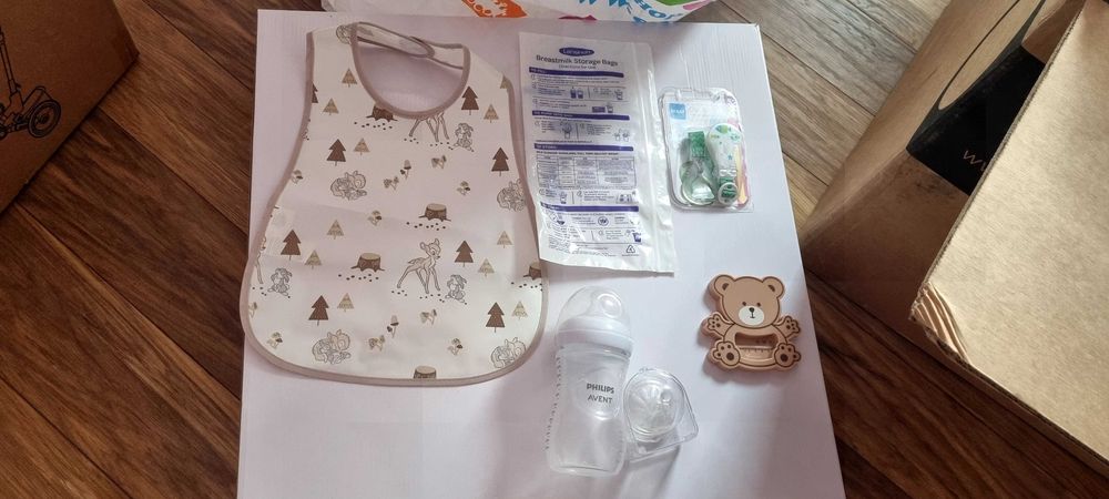 Лигавник, тернометър, клипс, шише + биберон, плик ьа кърма