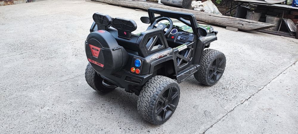 Машина на аккумуляторе