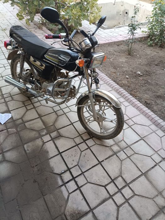 Kawasaki mototsikl sotiladi