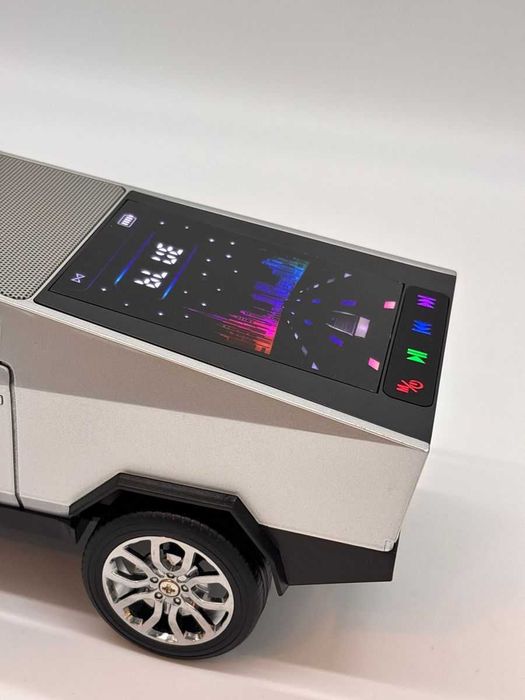 Boxa Bluetooth Tesla Cybertruck WS-580 cu lumini LED ecran touch