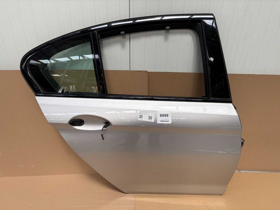 Задна Дясна Врата За БМВ Ф90 Г30 7408964 BMW F90 G30