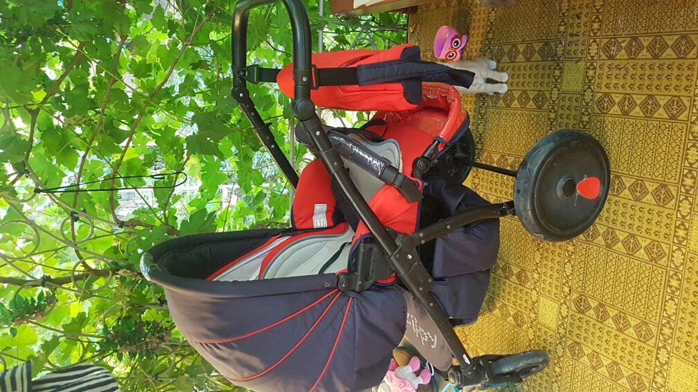 Продам коляску с рождения до 3 лет