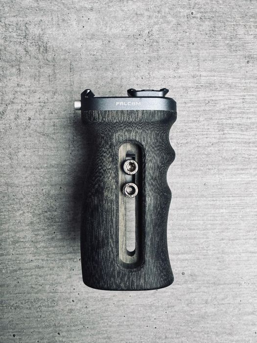 Продавам Falcam cage за FX3/FX30 + аксесоари smallrig