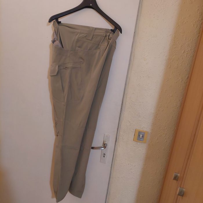 Продавам хубави тактически карго панталонип