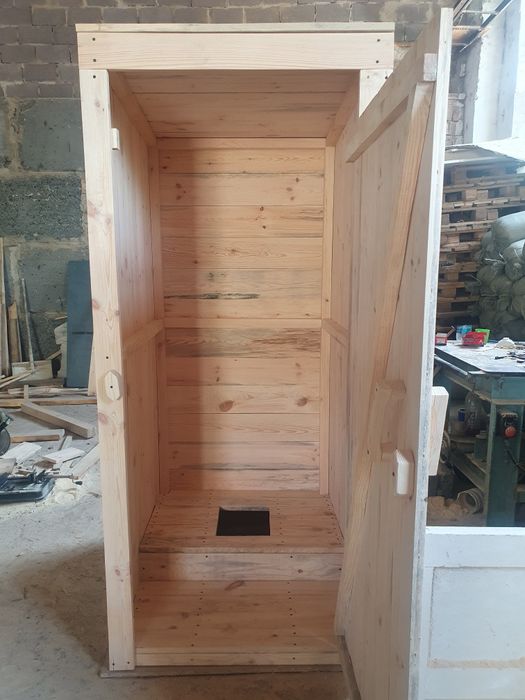 Туалет уличный  .