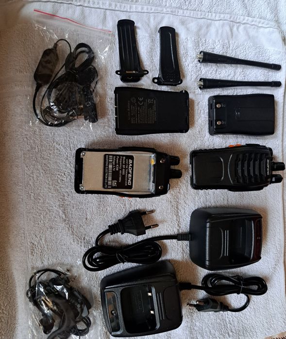 Радийна станция от 8 части ( уоки токи)