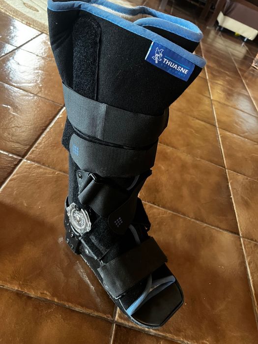 Обувка на шина с панта