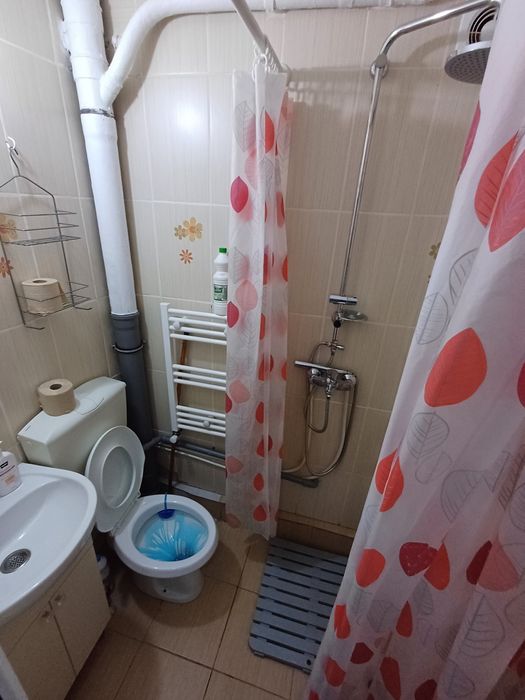 Inchiriez garsoniera metrou Brancoveanu