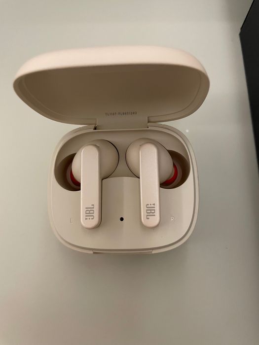 JBL Live Pro + слушалки True Wireless в гаранция