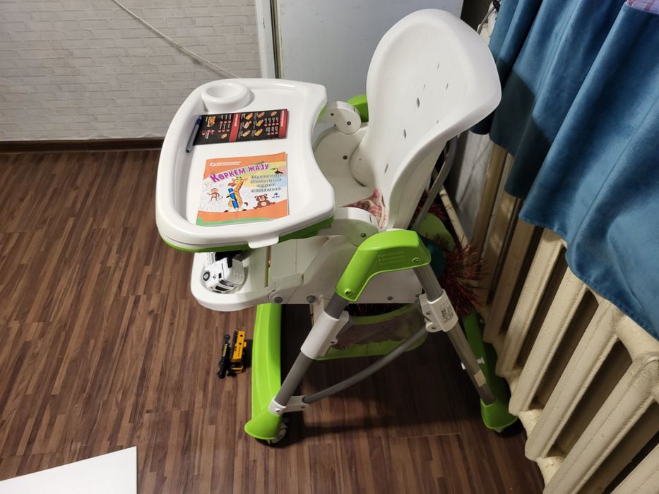 Детский стул для кормления