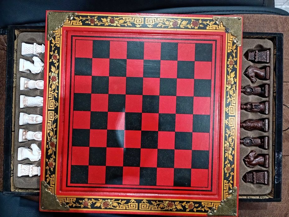 Луксозен дървен Шах