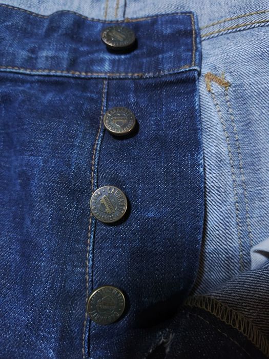 Продавам мъжки дънки Carhartt