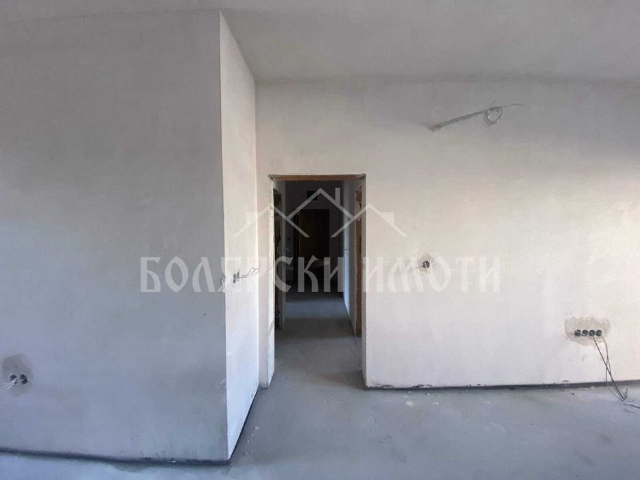 Продава се Тристаен апартамент в Велико Търново, Бузлуджа - 116 кв.м за 1294 €/кв.м - Снимка #2