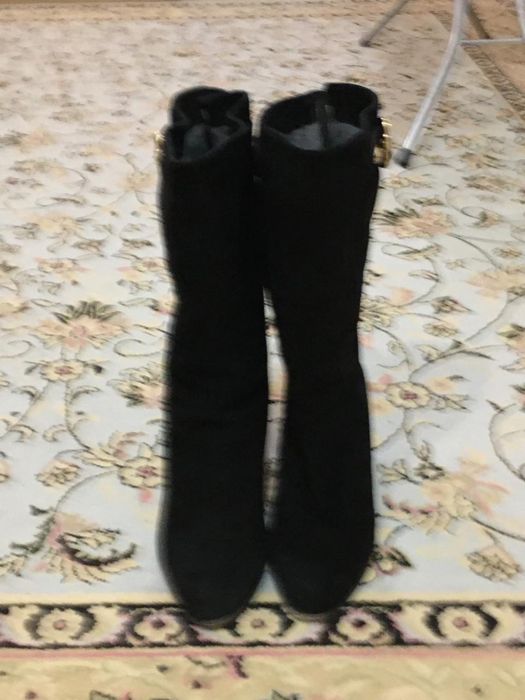 Продам женские сапожки