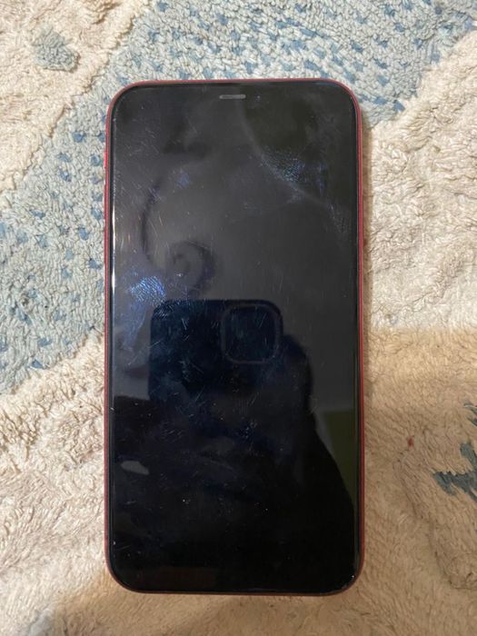 Iphone 11 128 GB емкость 73%