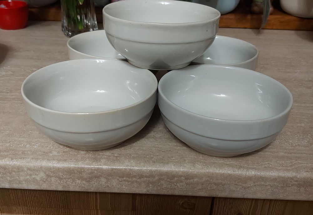 Домашна посуда-чинии и чаши, за допълване на сервизи