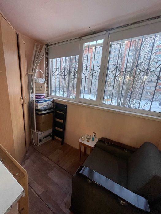 Продам 2 комнатную 12 микрорайон